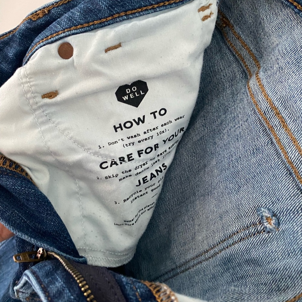 MADEWELL Curvy High-Rise Skinny Jeans in Seville Wash - Picture 7 of 9